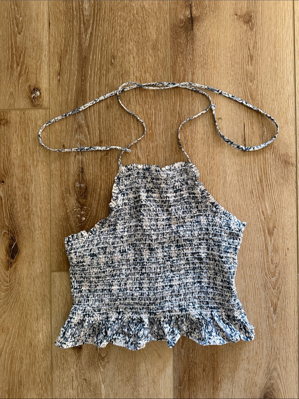 Sadie & Sage | Blue White Smocked Halter Crop Top | Linen | size S